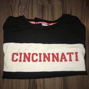 PINK Cincinnati Bearcats crew neck - Size Small